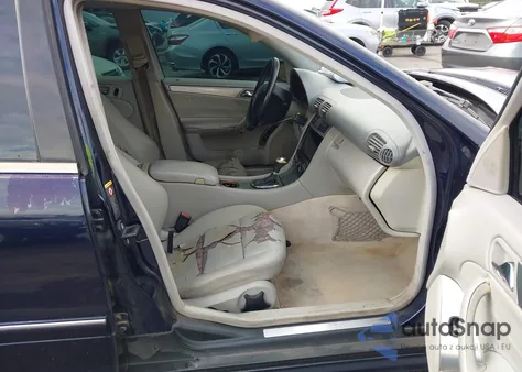 2006 Mercedes-Benz C 230 Sport z USA, uszkodzony, nr VIN WDBRF52H96A829852